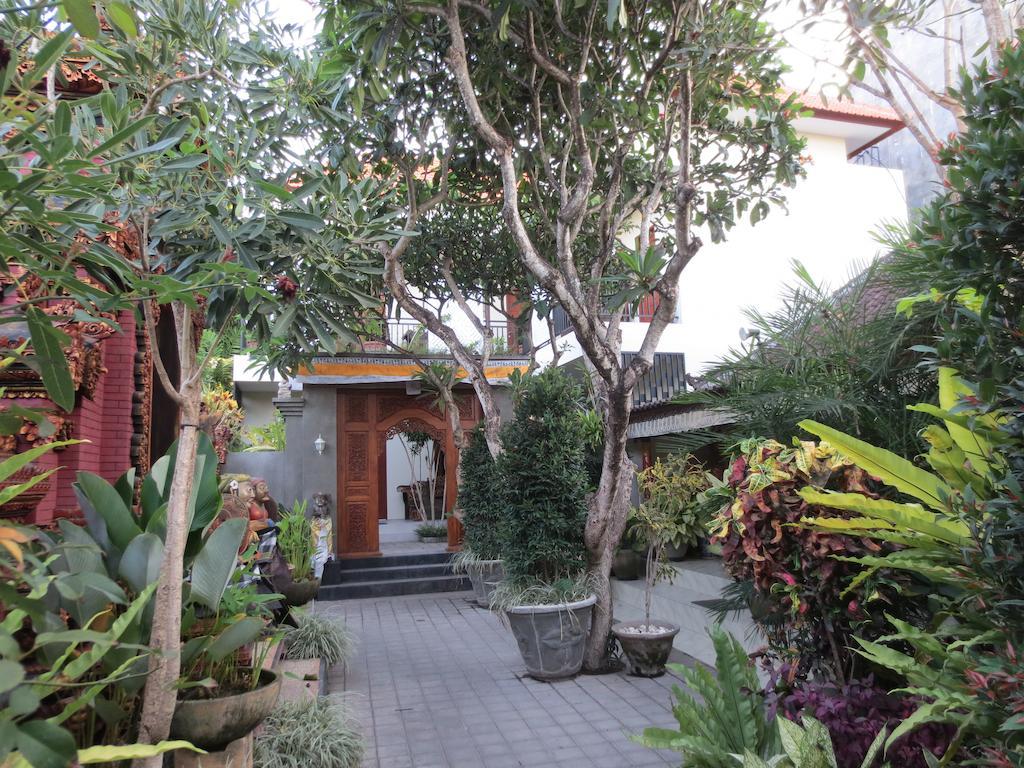 Putri Homestay Sanur Zewnętrze zdjęcie