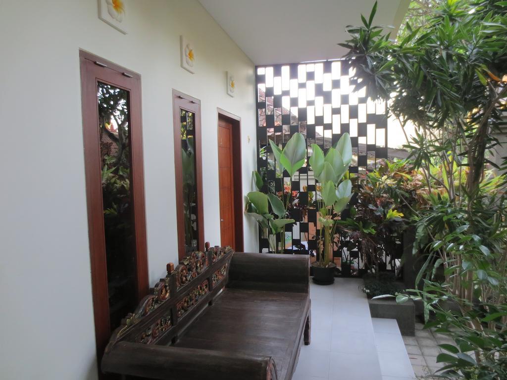 Putri Homestay Sanur Zewnętrze zdjęcie